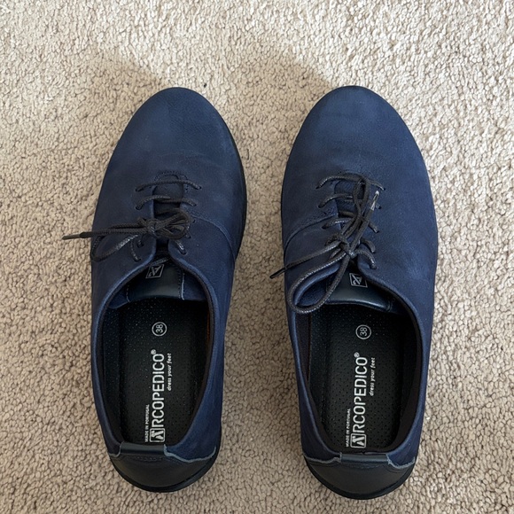 Arcopedico women’s blue new super cute flats size 7.5 - Picture 3 of 4